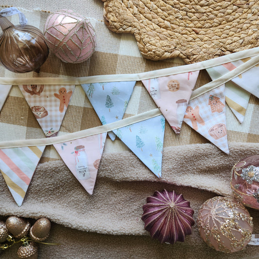 Christmas Treats Mini Bunting