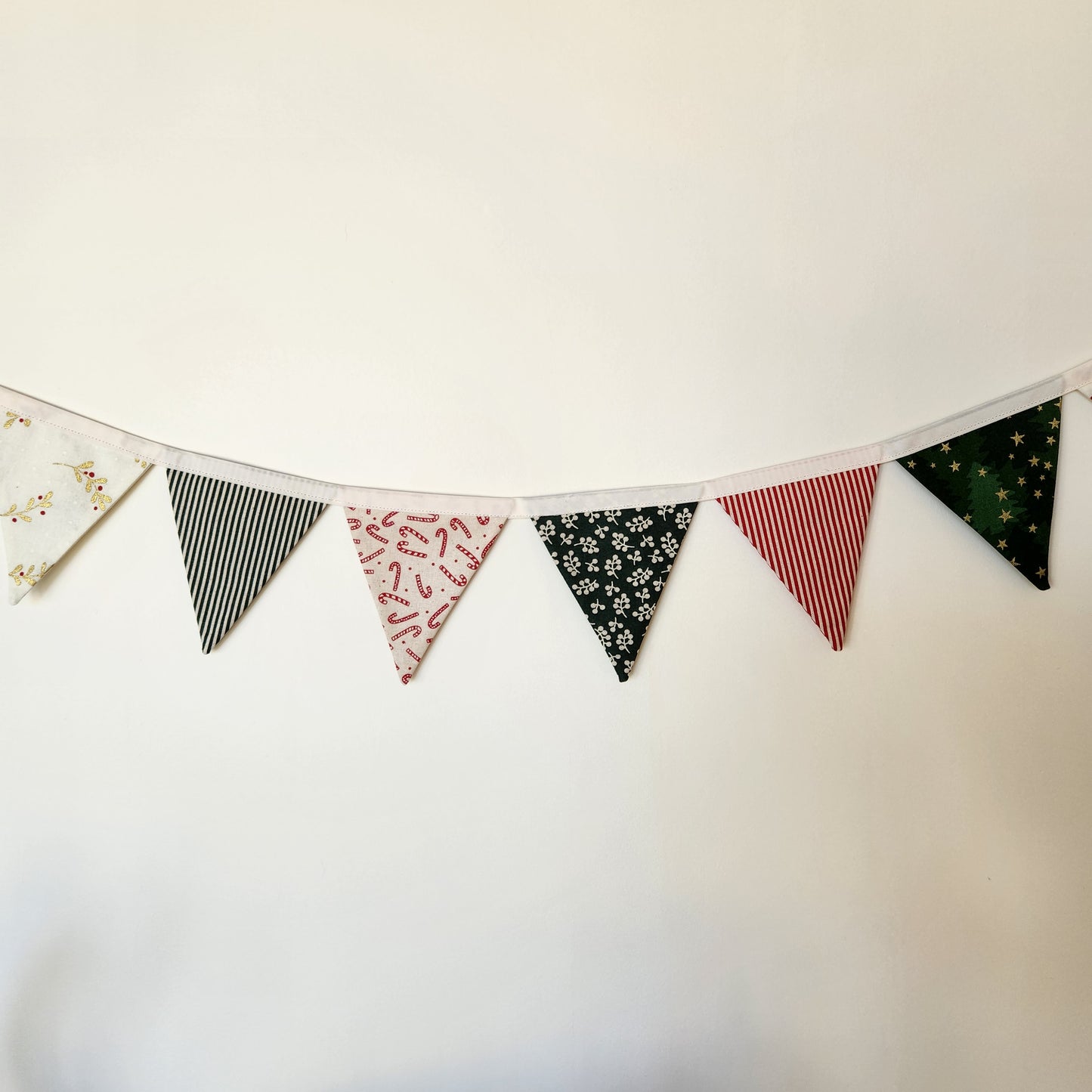 Classic Christmas Mini Bunting