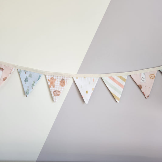 Christmas Treats Mini Bunting